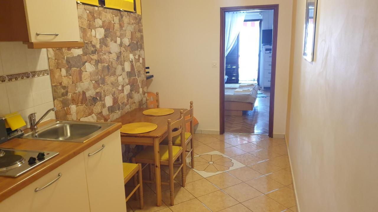 Apartmani Dea Jadranovo Exterior foto